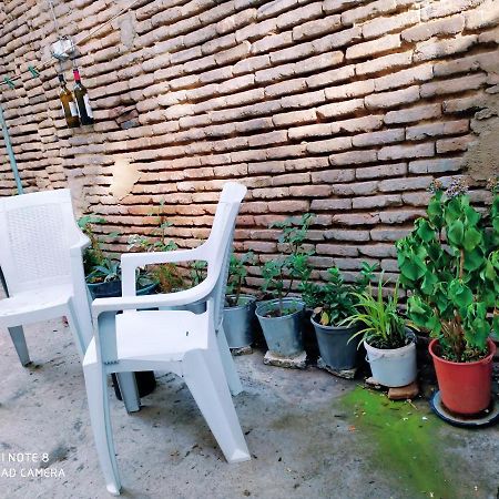 Rose House Ostello Tbilisi Esterno foto